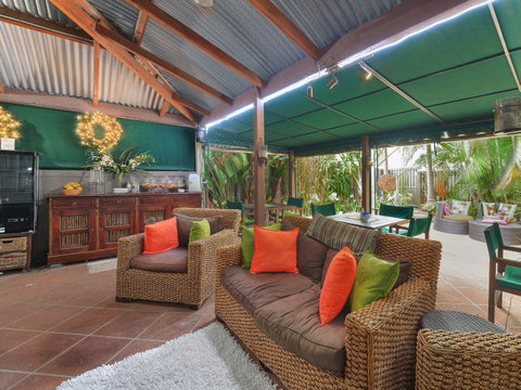 One Thornbury Boutique Bed & Breakfast - Foster Accommodation 3