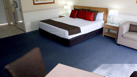 BEST WESTERN Ambassador Motor Lodge - Foster Accommodation 2