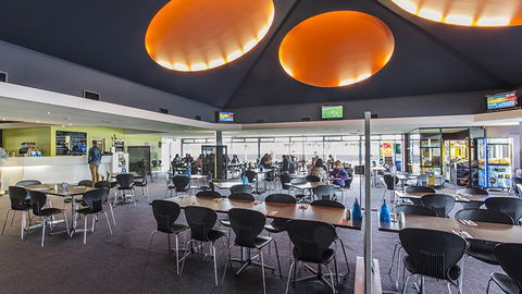 BEST WESTERN Foreshore Motel - Foster Accommodation 4