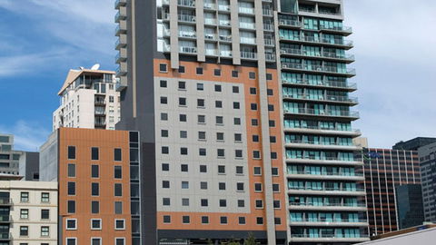 BEST WESTERN Atlantis Hotel - Foster Accommodation 1