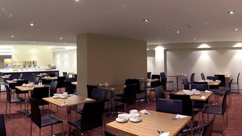 BEST WESTERN Atlantis Hotel - Foster Accommodation 2