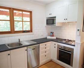 Tahara Cottage - Foster Accommodation 1