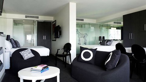 The Cullen - Foster Accommodation 0
