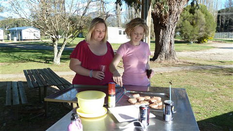 BIG4 Taggerty Holiday Park - Foster Accommodation 5