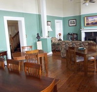 Bank on Main - Foster Accommodation