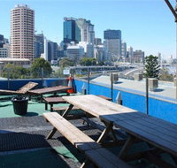 Cloud 9 Backpackers Resort - Foster Accommodation