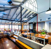 The Transcontinental Hotel - Foster Accommodation