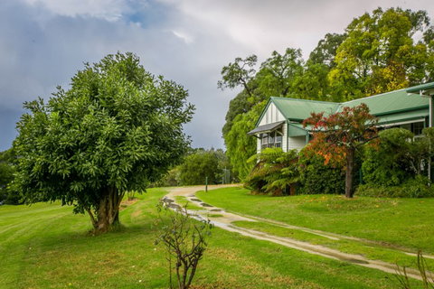 Karbeethong Lodge - Foster Accommodation 0