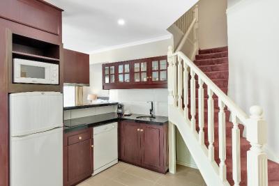 Canterbury International Hotel - Foster Accommodation 2