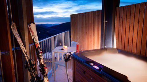 QT Falls Creek Resort - Foster Accommodation 6