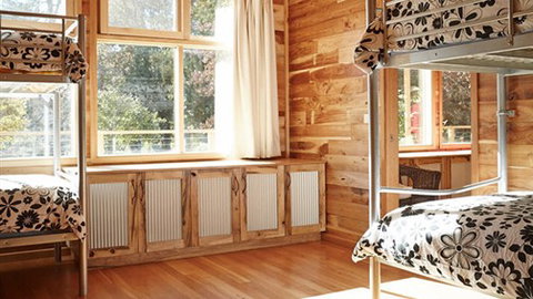 Typo Station - Foster Accommodation 0