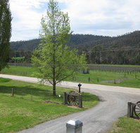 Glenmore Springs Accommodation - Foster Accommodation