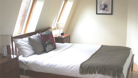 The Barn At Charlottes Hill - Foster Accommodation 3