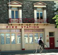 The Fire Station Inn - Fire Engine Suite - Foster Accommodation