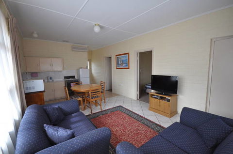 BEST WESTERN Melaleuca Motel & Apartments - Foster Accommodation 2