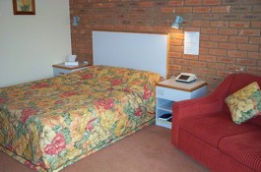 Comfort Inn Peppermill - Foster Accommodation 0