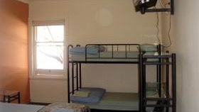Backpack Oz And The Guest House - Foster Accommodation 4