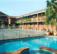 Courtyard Motor Inn - Foster Accommodation
