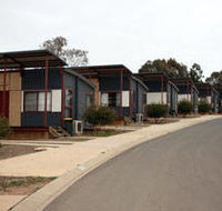 Eaglehawk Holiday Park - Foster Accommodation