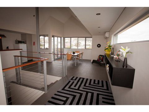 Hanover Bay - Foster Accommodation 9
