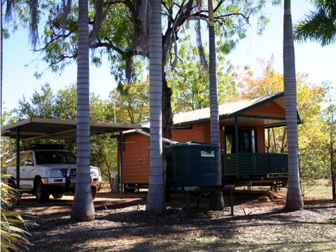 Mataranka Cabins & Camping - Foster Accommodation 0