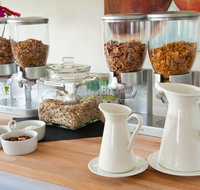 Motel on A Beckett - Foster Accommodation