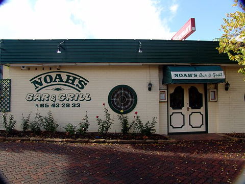NOAH'S Mid City Motor Inn - Foster Accommodation 4