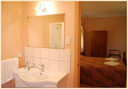 Osteria Sanso Restaurant & Accommodation - Foster Accommodation 1