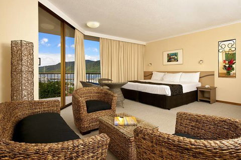 Pacific Hotel Cairns - Foster Accommodation 0
