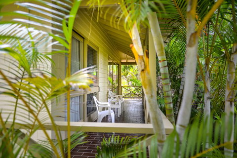 Pacific Palms Resort - Foster Accommodation 5