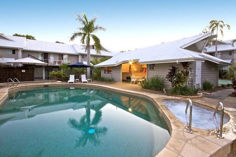Pelican Beach Resort Noosa - Foster Accommodation 1