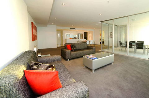 Q1 Resort & Spa - Foster Accommodation 10