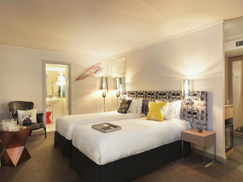 QT Canberra - Foster Accommodation 6