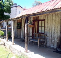 Rosebud Heritage Cottage - Foster Accommodation