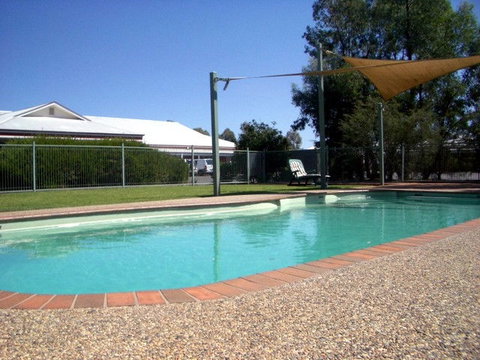 The Kidman Wayside Inn - Foster Accommodation 4