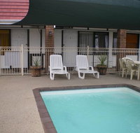 Tudor House Motel - Foster Accommodation