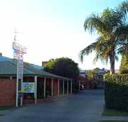 Yambil Inn Motel - Foster Accommodation