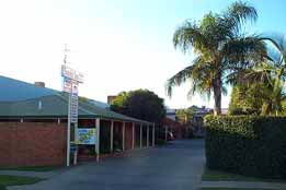 Yambil Inn Motel - Foster Accommodation 0