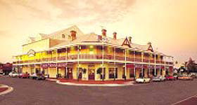 Hotel Northbridge - Foster Accommodation 0