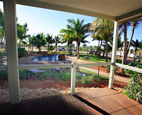 RAC Exmouth Cape Holiday Park - Foster Accommodation 2