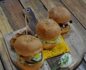 Daly Waters Historic Pub - Foster Accommodation 3