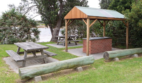 Sandon River Campground - Foster Accommodation 1