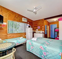Bargara Gardens Motel and Holiday Villas - Foster Accommodation