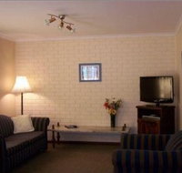 Anchor Bell Holiday Apartments - Foster Accommodation