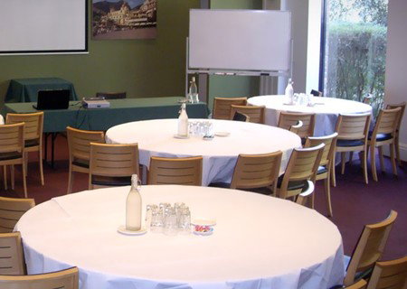 Best Western The Tudor Box Hill - Foster Accommodation 2