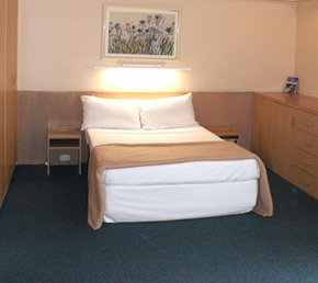 Metropolitan Motor Inn - Foster Accommodation 1