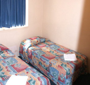 Metropolitan Motor Inn - Foster Accommodation 3