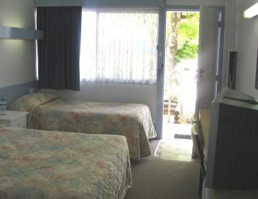 Best Western Motel Farrington - Foster Accommodation 1