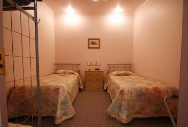 Best Western Motel Farrington - Foster Accommodation 2