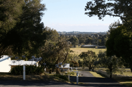 Limestone Coast Tourist Park - Foster Accommodation